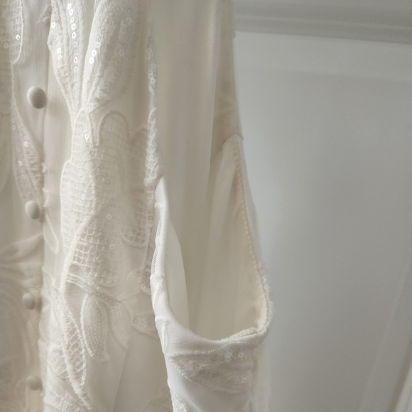 David's Bridal DB Studio Sequin Leaf Sheath Wedding Dress Soft White Size 8 - Picture 13 of 16